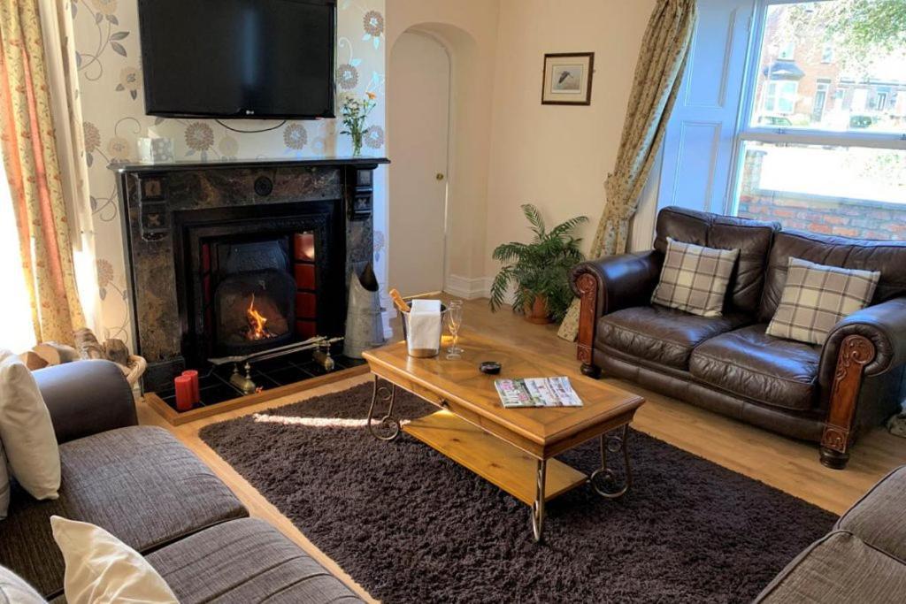 Manor Farm Holiday Cottages Reighton エクステリア 写真